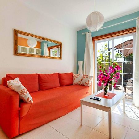 ארונה Remarkable 2-Bed House In Arona מראה חיצוני תמונה