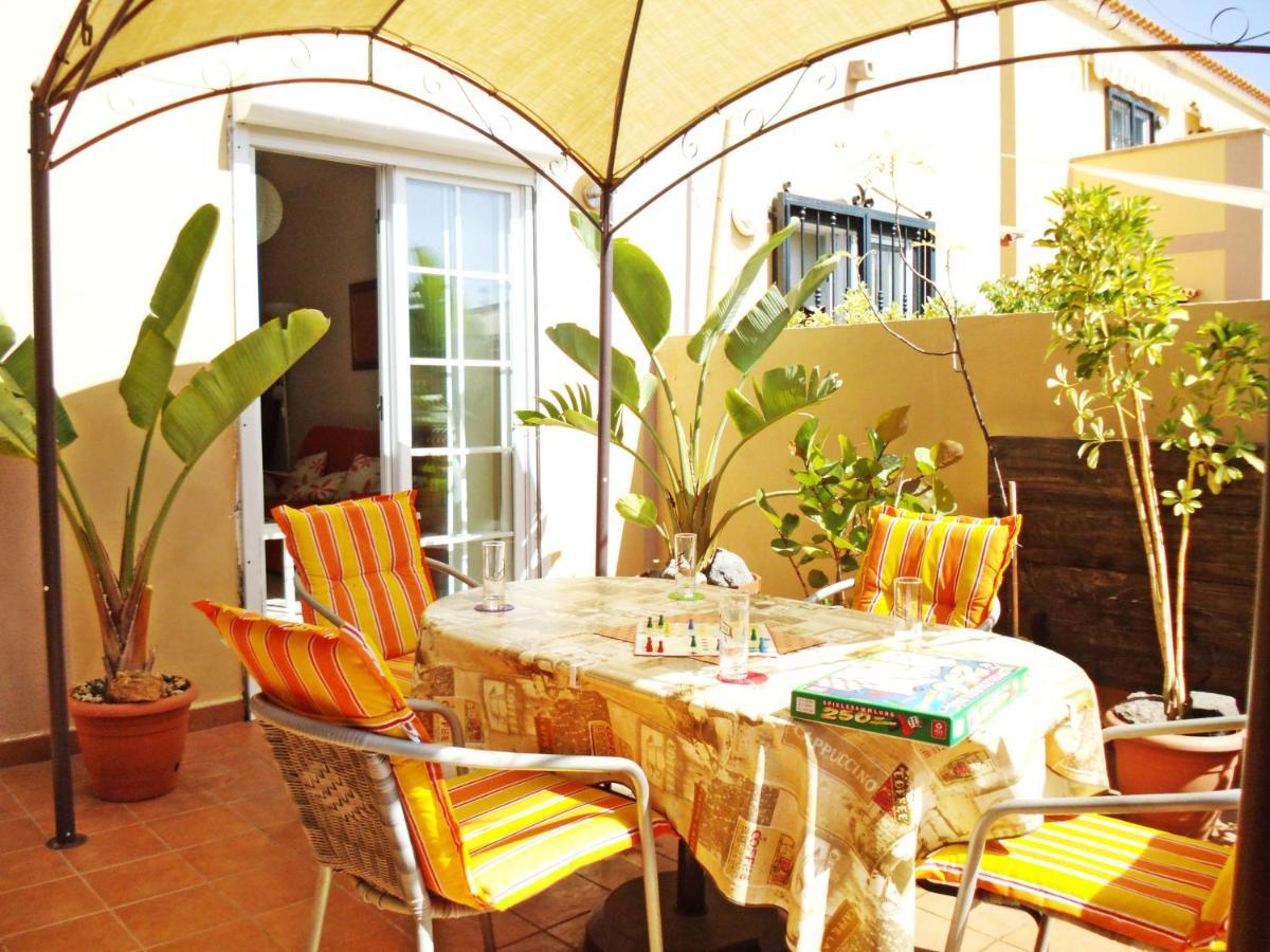 ארונה Remarkable 2-Bed House In Arona מראה חיצוני תמונה