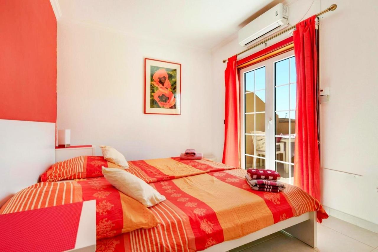 ארונה Remarkable 2-Bed House In Arona מראה חיצוני תמונה